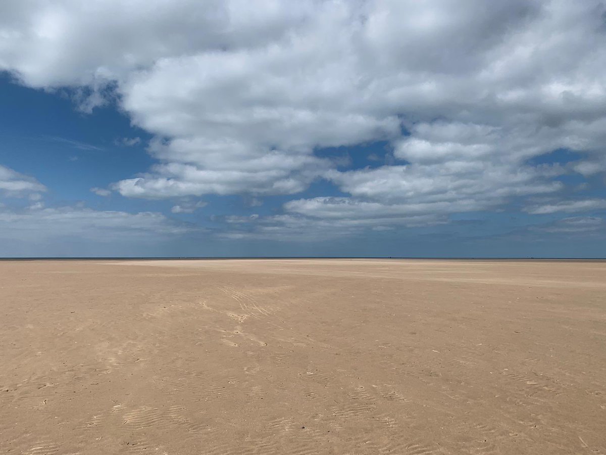 darran_ange's tweet photo. My perfect day! This was well needed x #beachday #bestlife #weneedtomove https://t.co/6ypjZNZ9h6