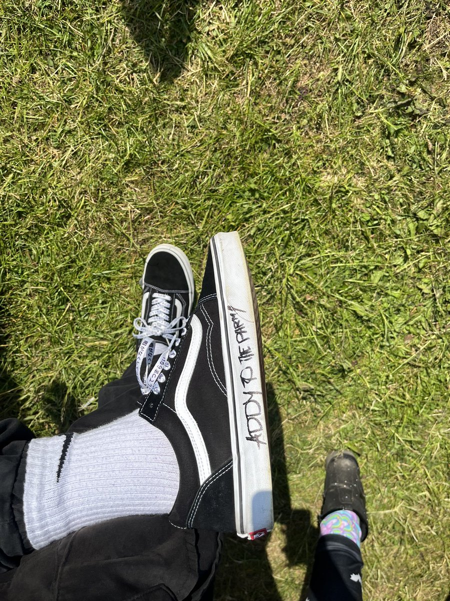 sword0fg0d's tweet photo. i will never forget this #dirtywhitevans https://t.co/D3uXsHc1YT