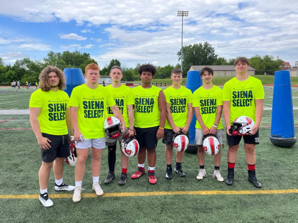 Had a great time at Siena heights university today thank you <a href="/CoachKohn12/">Matt Kohn</a> <a href="/CoachShaah/">Coach Shaah</a> I appreciate the invite and loved the competition <a href="/MonroeTrojansFB/">Monroe Trojan Football</a> <a href="/CoachRusso7/">Coach Russo</a> <a href="/CoachMinton53/">Coach Minton</a>