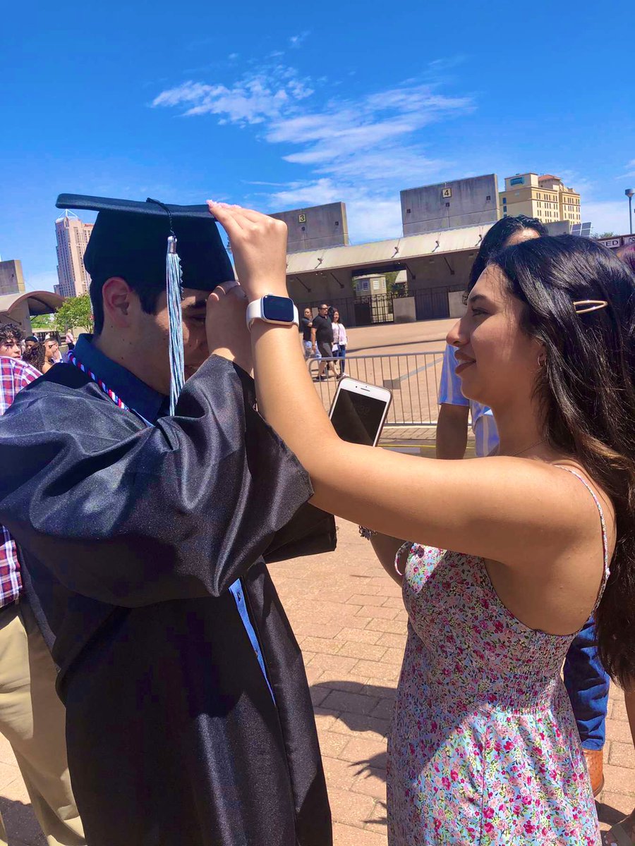 brenaye10's tweet photo. proud gf moment🤭 https://t.co/TsA2G59ypx