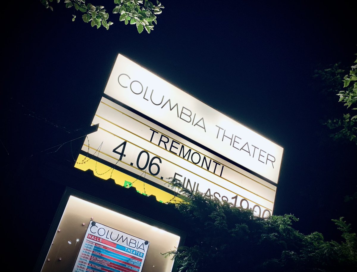 Unforgettable night with <a href="/TremontiProject/">TREMONTI</a> <a href="/MarkTremonti/">-</a> at #columbiatheather Berlin today. What an amazing show! Crowd went nuts. First club show in >2 years for many.