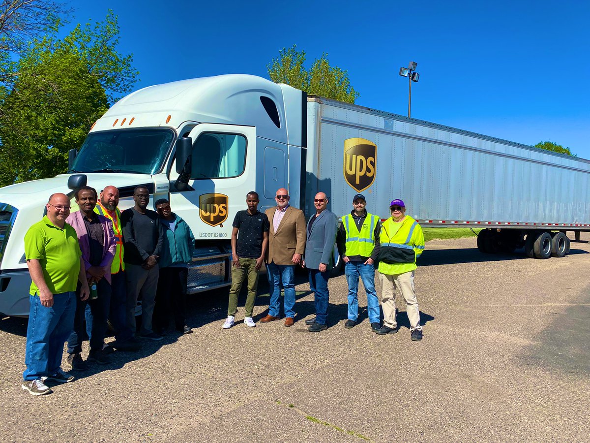 cordle_tony's tweet photo. I am excited to have started our Partnership yesterday with Dakota County Technical College (DCTC) and UPS.  @joeboyleups @bziel22 @KenSeader @MiguelR1021 @GeneWolf_ @RommelCarlson https://t.co/c67w4D48h0