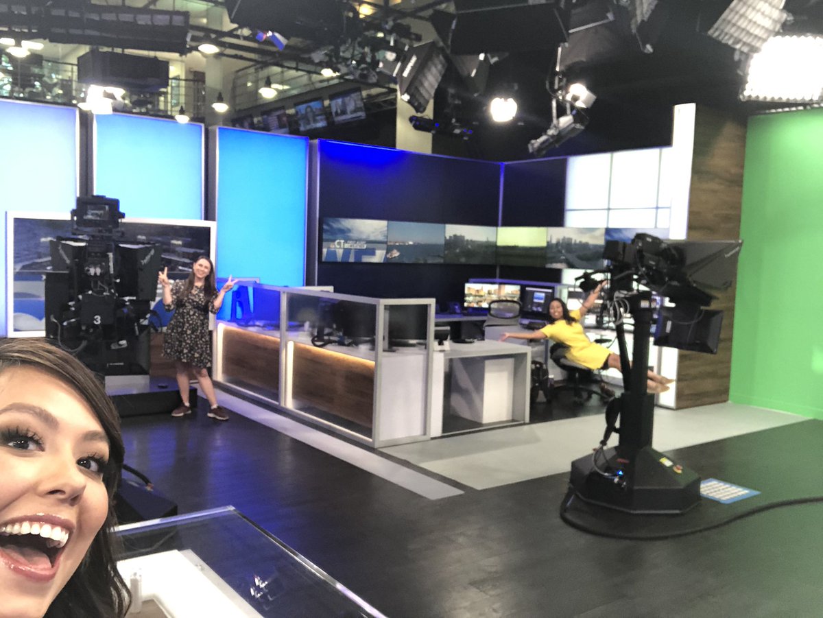 Hanging out with some of the best this weekend. Always fun spending time with @_RachaelTV and <a href="/GLucivero/">Gabby Lucivero</a>