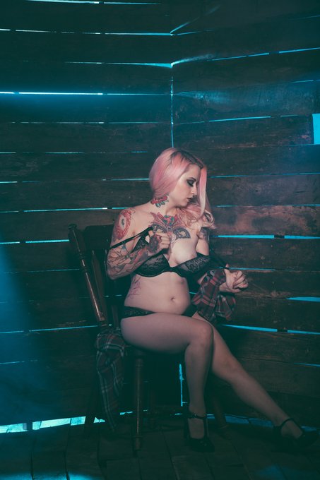 Let's find an abandoned cabin and have some fun. What do you say? https://t.co/D3qBTImKvz