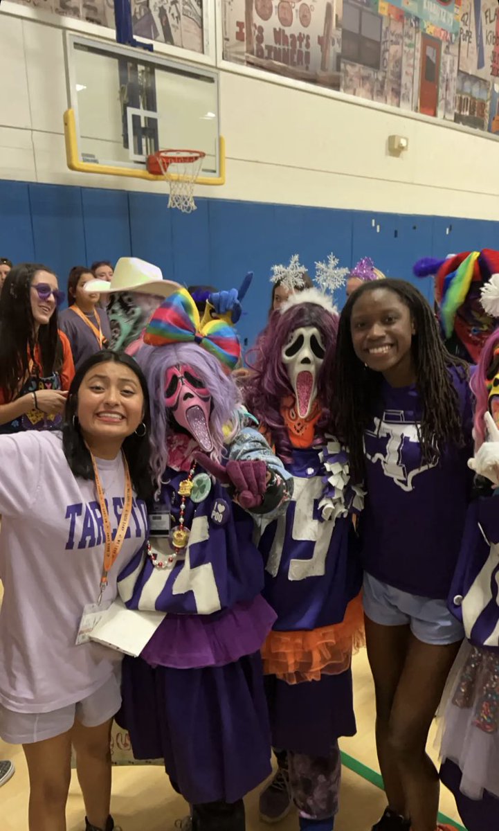 DrNPJones's tweet photo. @TarletonPrez seems like #DuckCamp1 was a success. Sheโs excited about being a #TarletonTexan @TarletonState @LathesTowns #weareTarletonState https://t.co/7jUYpYeG7b