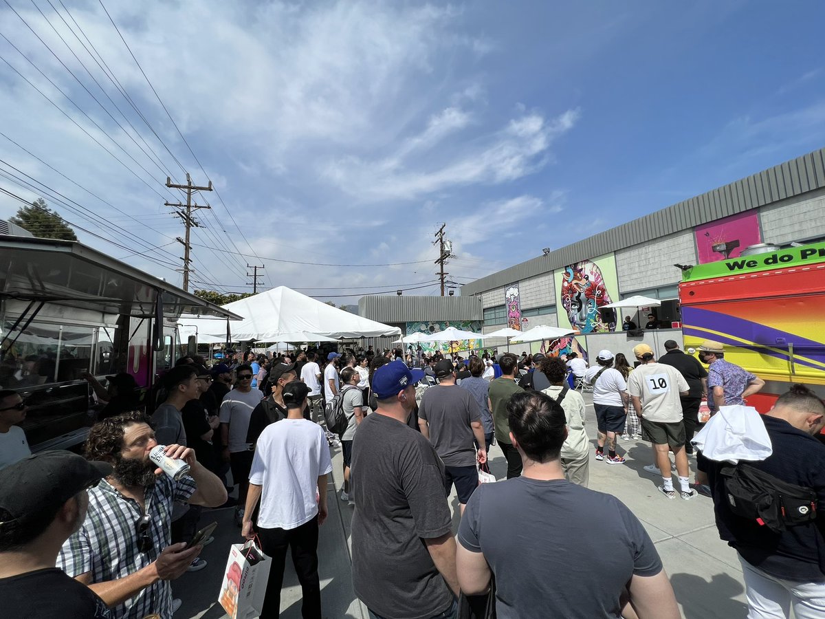 VICE (@djvice) on Twitter photo Checking in at the <a href="/veve_official/">VeVe | Digital Collectibles</a> X <a href="/DesignerCon/">DesignerCon</a> 2022 kickoff party. Let’s get this 📈⭕️ #VeVexDCon #VeVe Checking in at the <a href="/veve_official/">VeVe | Digital Collectibles</a> X <a href="/DesignerCon/">DesignerCon</a> 2022 kickoff party. Let’s get this 📈⭕️ #VeVexDCon #VeVe