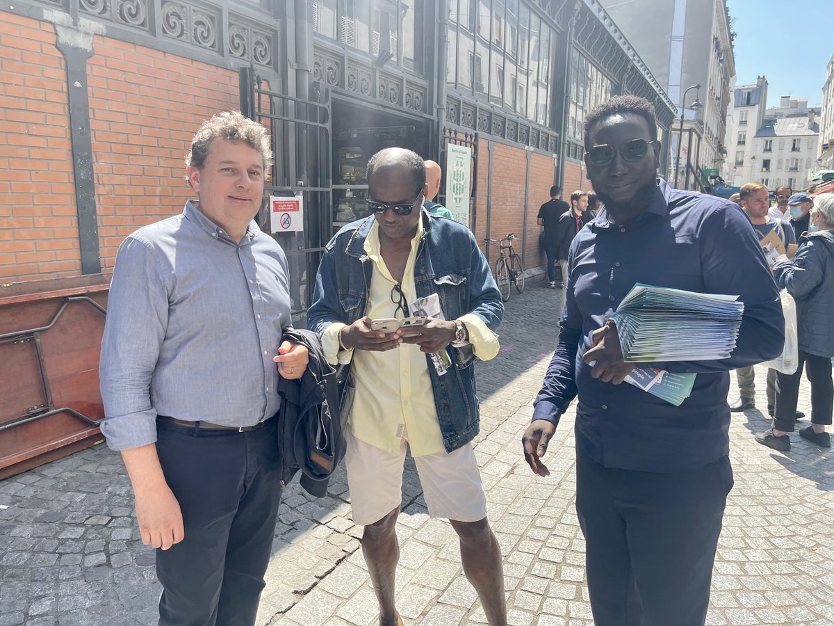 MamsYaffa's tweet photo. Ce matin #marchedelolive 
Merci ⁦@EricLejoindre⁩ pour sa présence 
#circo7517 #electionlegislative #mamsyaffa #electionslegislatives2022 https://t.co/3zzRbLtwxZ