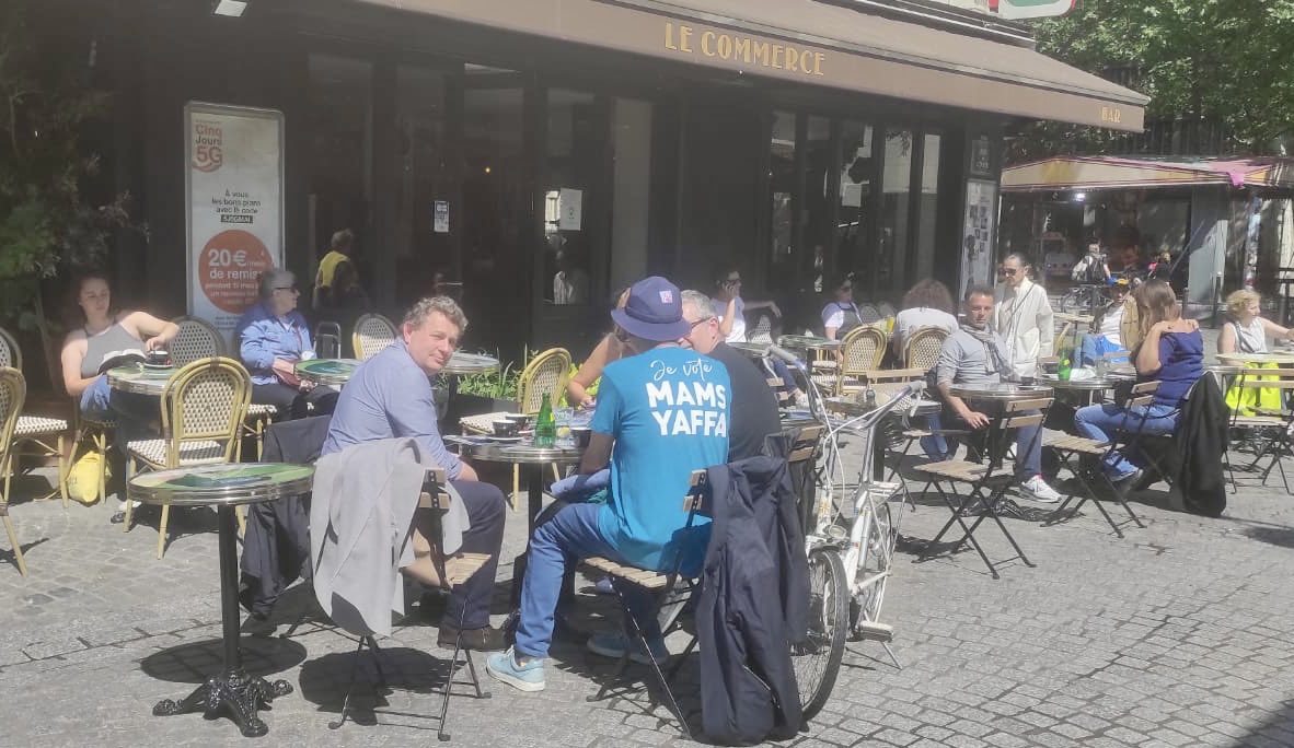 MamsYaffa's tweet photo. Ce matin #marchedelolive 
Merci ⁦@EricLejoindre⁩ pour sa présence 
#circo7517 #electionlegislative #mamsyaffa #electionslegislatives2022 https://t.co/3zzRbLtwxZ