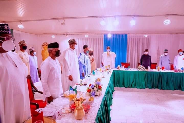 JuliusBren's tweet photo. APC PRESIDENTIAL NOMINATION

Amidst the consensus candidacy speculation, PMB okays power shift to the south and asked candidates to go to the field! https://t.co/ehsBgHYMHz