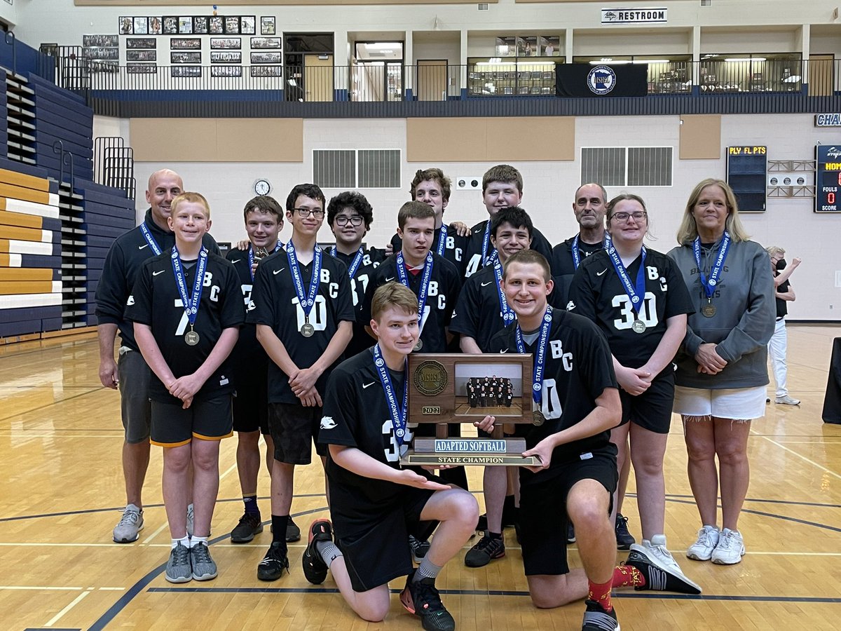 Murphy_LSHS's tweet photo. State Champions! Blazing Cats https://t.co/pM8lVeVI7y