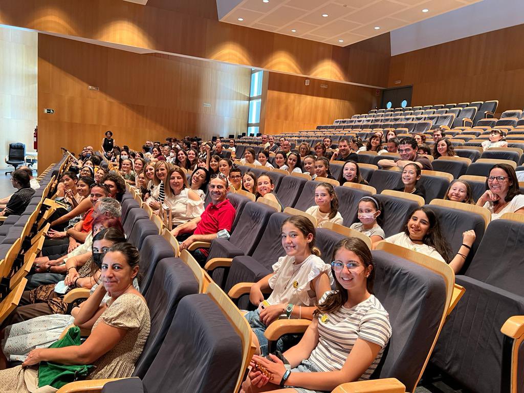 Nuestras chicas han disfrutado mucho hoy en la Final <a href="/TechnovAragon/">@TechnovationAragón</a> en <a href="/EINAunizar/">EINA Unizar</a> 👩🏼‍💻👩🏾‍💻👩🏻‍💻#girlsForAChange #referentesfemeninos
