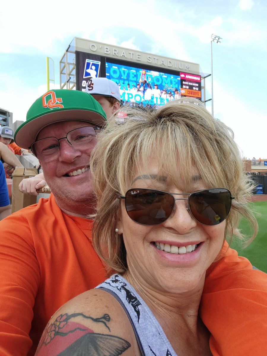 CoachJBlas's tweet photo. Back at #OBrate for #NCAAregionals @OSUBaseball hosting the #Hogs tonight!
#GoPokes🟠⚫⚪⚾👆Good luck to @CowgirlSB tonight as well!! 🟠⚫⚪🥎 https://t.co/Ci4xC1olGv