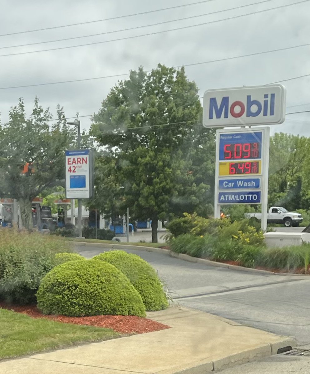ScottPresler's tweet photo. @JoeBiden $5.09 for gas in Rhode Island. 

Life is more expensive than ever since you took office. 

Families can’t afford to live like this. 

Open the pipeline. Close the border. https://t.co/XDPb3hmztX