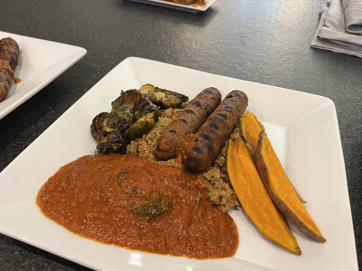 Gothalion's tweet photo. After some fiddling with the protein bowl I had at Disney we ended up with this

Bone Broth Quinoa 
Plant Based Italian Sausage (primarily eggplant)
Charred Brussel Sprouts
Roasted Tomato red sauce
Sweet potato https://t.co/ThbZiiTq1H