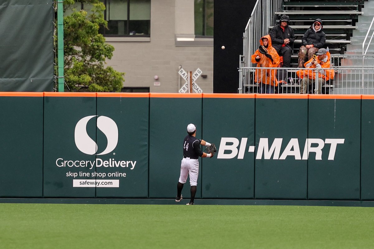 How did <a href="/Tomtabak/">TOMMYT</a> spend his last inning break as a collegiate athlete?

Playing catch with the fans.