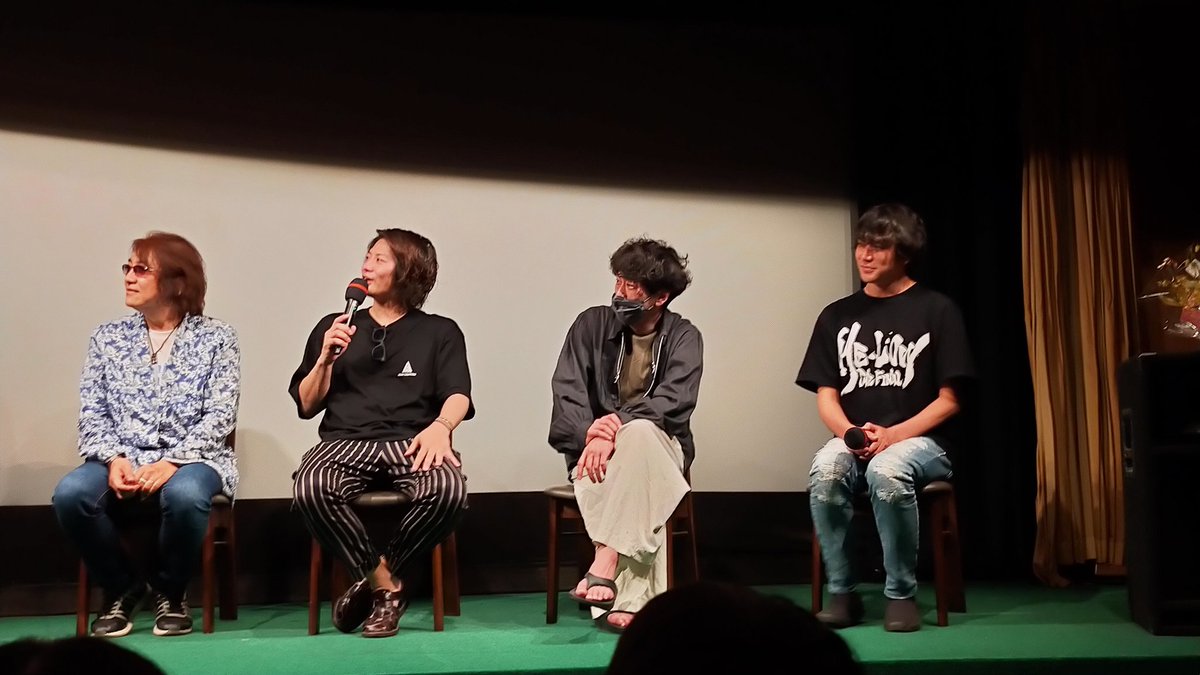 yoshikaze0118's tweet photo. #HELOW THE FINAL
#別府ブルーバード劇場
舞台挨拶、昨夜参加した。
高野八誠監督は、1作目から本当にブレない。
ラストに思わず声が上がる。
実際にツッコミの
声が出ちゃうのが
別府スタイル。
なんか最後って感じ
全然しないんですけど?!
#ヒーロゥ https://t.co/dUHomnhW5X