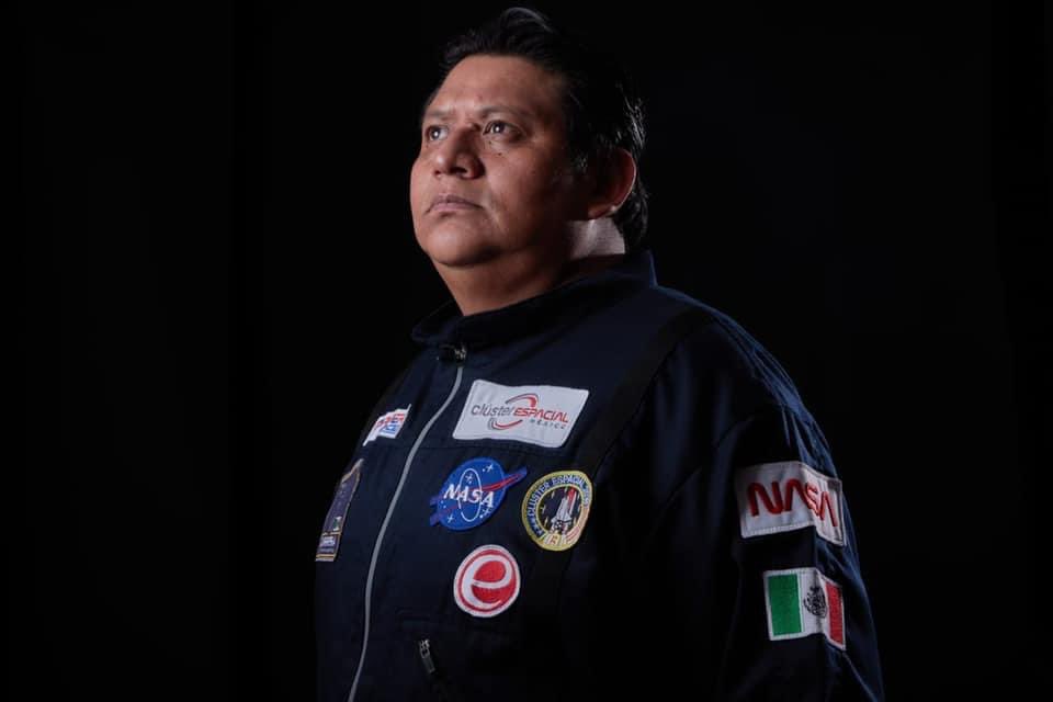 esteban_carrera's tweet photo. “El espacio es el futuro, y el futuro, es ahora”. 

#Espacio #GeneracionInterestelar #LiderDelFuturo #LiderEspacial #alinfinitoymasalla #NuevaIndustriaEspacialMexicana #NewSpace #Space #QuetzalcoatlSpace #MayaSpace #NezahualcoyotlSpace #EdoMexSpace #CarreraSpace #ClústerEspacial https://t.co/mUCkSRP73P
