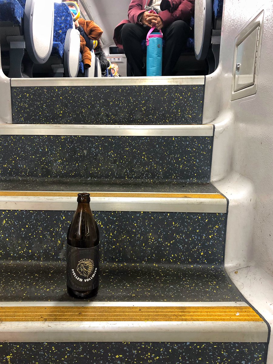 mister_jP_jP's tweet photo. As predicted, last 4 hours of service was MASSIVE! We broke the #ButterSydney record for single day with punters out #vividsydney and finally got to enjoy my first @metabrewsociety #HellesVollbier after pack down. 🤘🏼 NB: drinking 🚫 on trains in AUS, this is just an empty bottle https://t.co/k7n98snp2y