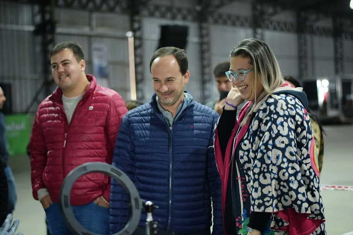 marianohormaech's tweet photo. Comenzó en #Goya la primer exposición del mundo del #tatuaje! Yvoty Piré "a flor de piel" convoca a los mejores #tatuadores y diferentes #artistas de la región. Realizado en el #Multiespacio del Predio Costa Surubí en #equipo junto a la Dirección de Juventud del #Municipio. 🙌 https://t.co/1GyBKejDsI