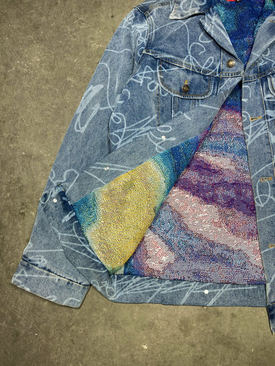 4xx1111's tweet photo. TAPESTRY LINED DEMIN JACKET  ONE OF THE FIRST AW22 SAMPLES😍 https://t.co/6yxZ4gw706