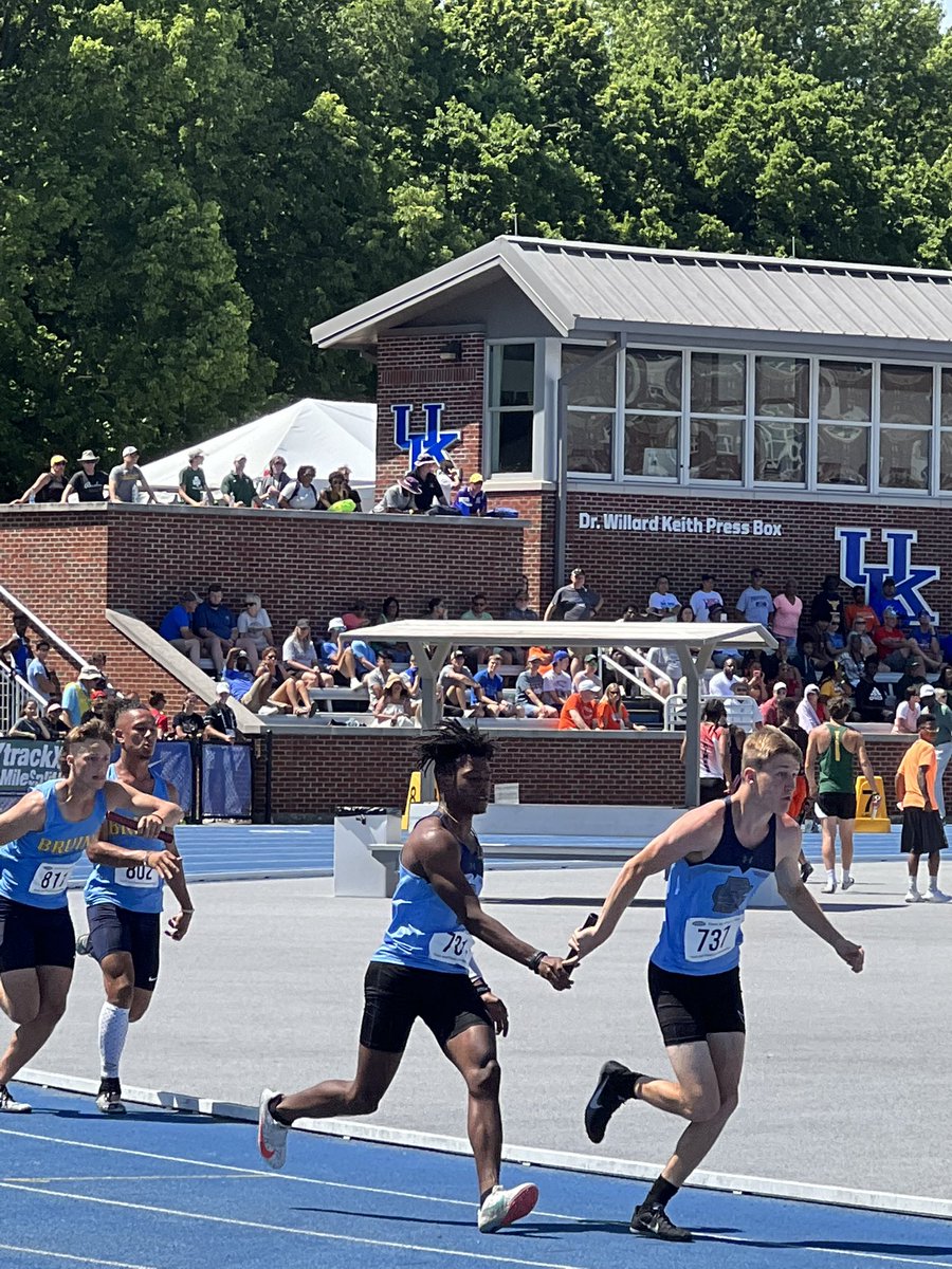 BooneCoRebels's tweet photo. #TrackandField The boys 4x100m relay of Davis, Sears, Kenny, McCarty placed 15th today at the @KHSAA 3A state championship in Lexington. https://t.co/sKokH629bt