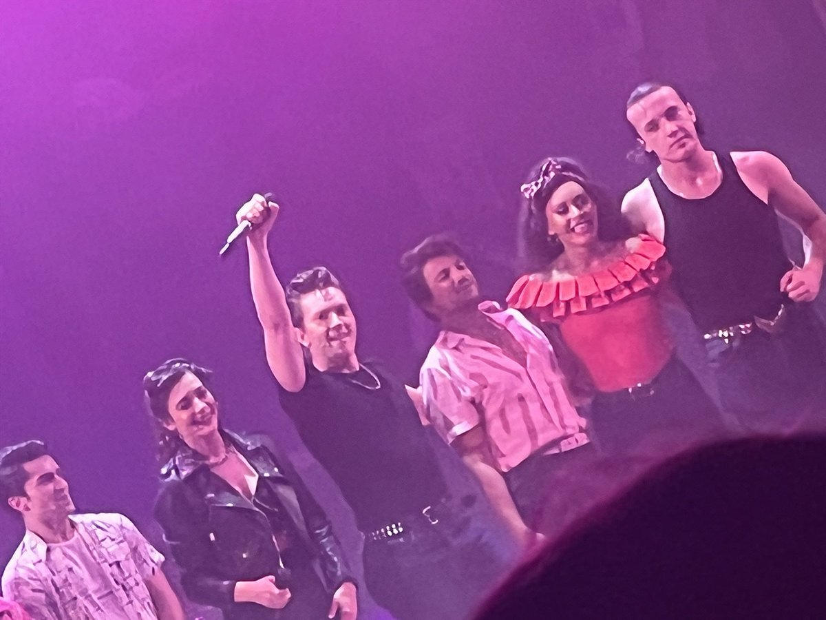 xchanellemariex's tweet photo. #greasewestend @GREASEWestEnd
This was the best experience and show I’ve ever watched. Goosebumps the entire time and tears in my eyes🥹🫶🏻 #grease #dannyzuko #sandyolson #Goosebumps #dominiontheatre @DominionTheatre https://t.co/zWhS4SWZ1D