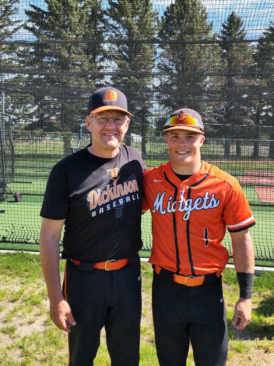 MavericksBSB's tweet photo. Join us in congratulating Troy Berg as he is your 2022 Senior Athlete of the Year in Class A Baseball and Head Coach Pete Dobitz as the North Dakota Class A Coach of the Year!! It takes a team to get these awards which are well earned for both https://t.co/mGfyqTry2a