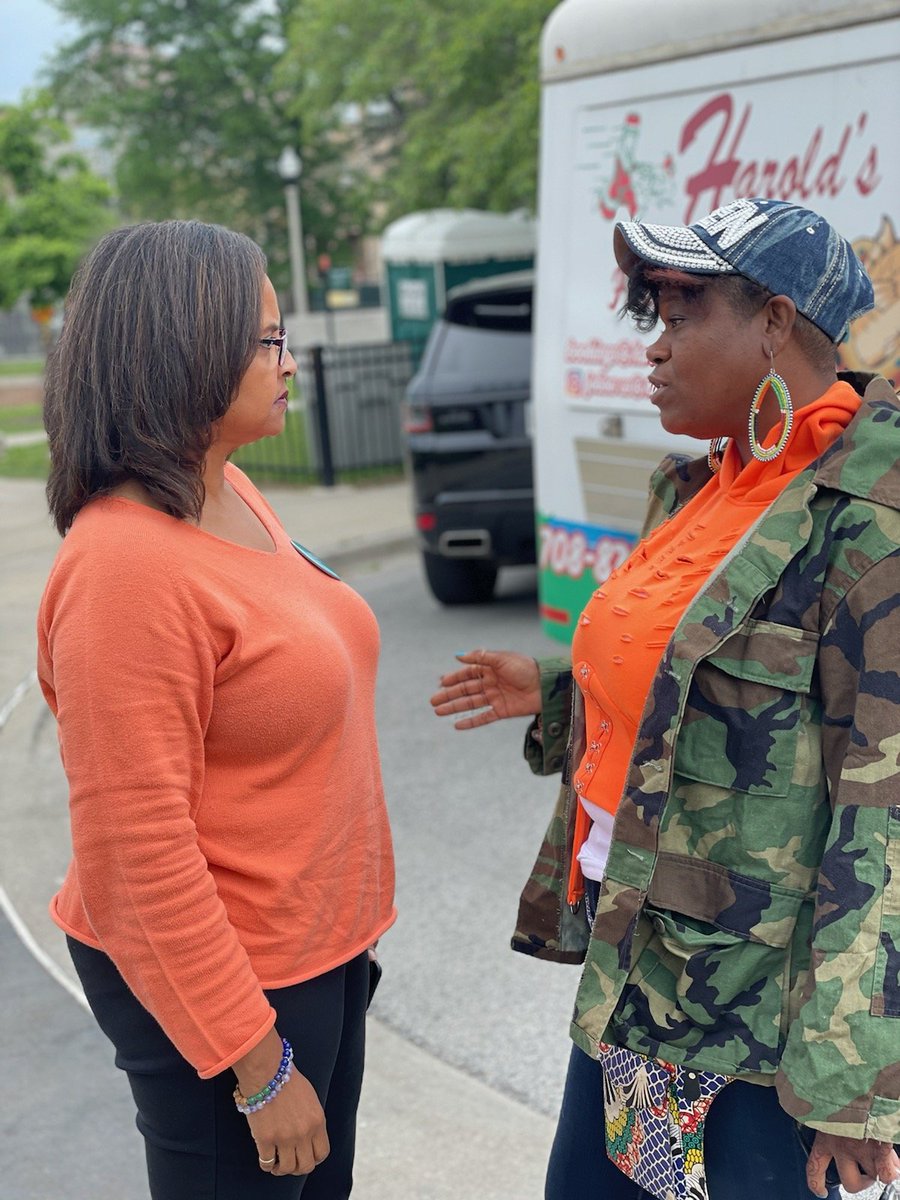 votekarin's tweet photo. Trauma from violence lasts years and generations after a violent act occurs. Today I listened to people and their families share how violence has impacted the ones they love as we participated in the Orange Day of Peace Party in honor of Hadiya Pendleton. https://t.co/540E8oLwkL