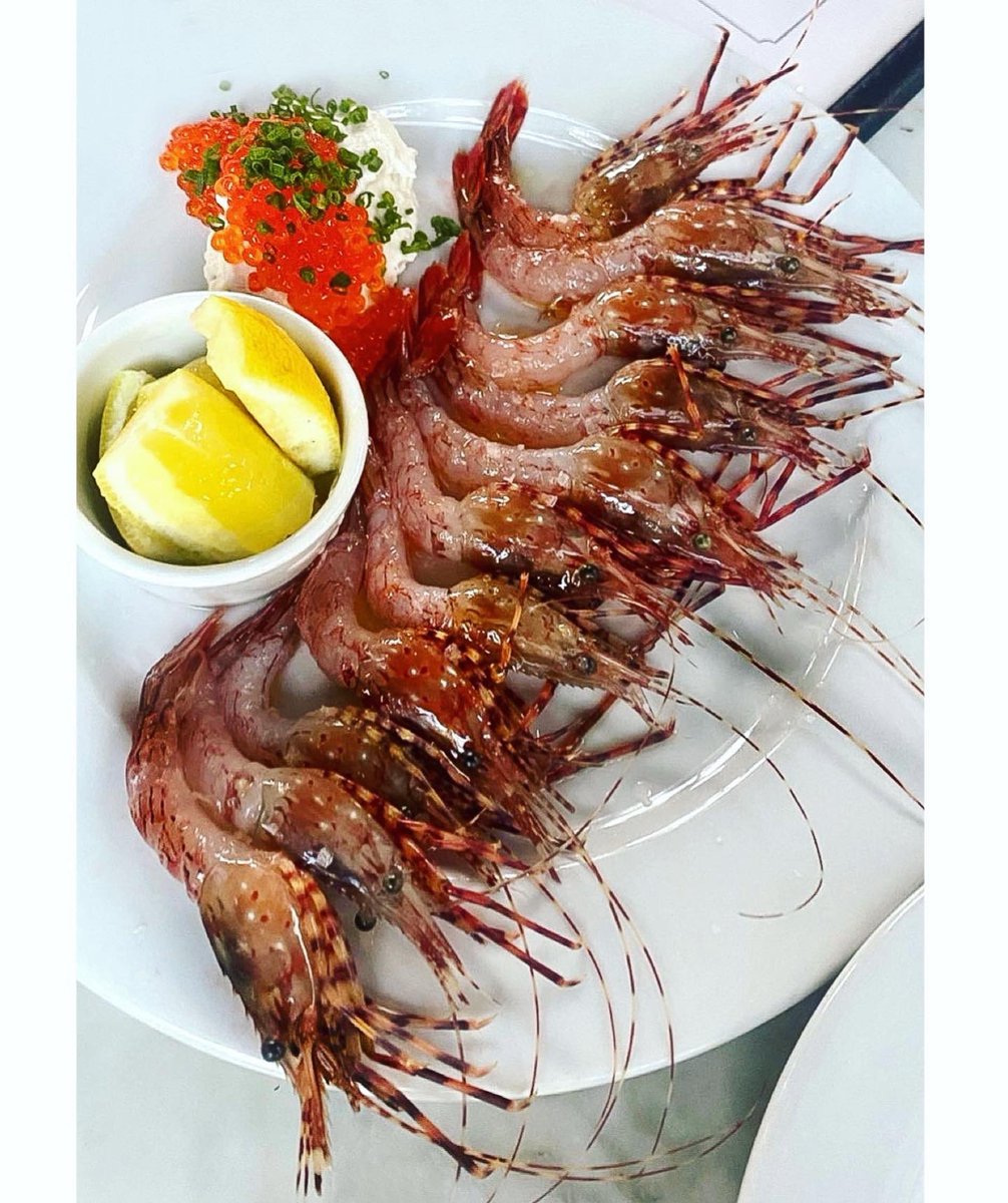 🦐 Live Coonstripe Red Shrimp shipped straight to us from the Pacific 🌊 by @montereyfishmarket in California  Served with Horseradish Crème Fraîche, Smoked Trout Roe, Peach Vnegar, Texas Olive Oil and Crunchy Sel De Mer. So fresh that <a href="/j/">j</a>.huf just picked them up at the airport!