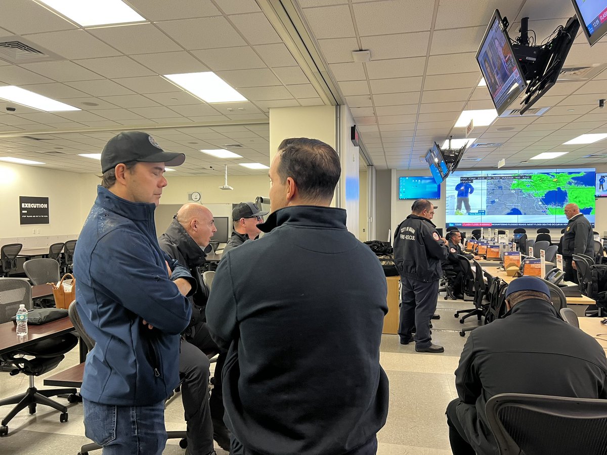 CityofMiami's tweet photo. A look inside @CityofMiami Emergency Operations Center. Some of our finest men and women working around the clock to prioritize tasks during the state of emergency.
Commissioner @kenforflorida was being briefed on #tropicalcycloneone https://t.co/KKVXyUrhcO