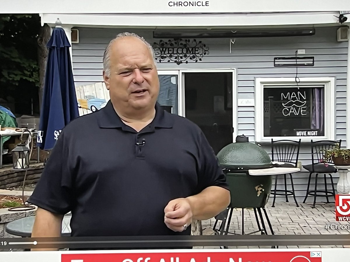 ChiefMazzie's tweet photo. Congrats to our friend Chief Digi,  former Chief of @MiddletonMaPD who appeared on Chronicle tonight showing off his cooking skills. I can attest to his prowess in the kitchen ! 😋 🙏💙 @ma_itapo @SpOlympicsMA @everettpolicema https://t.co/ZLrnHiylu4