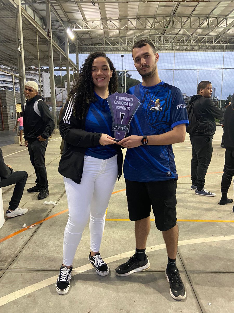 Ribascoach01's tweet photo. Fui coach de 2 equipes em presenciais, ganhei 2 e cheguei em segundo lugar em uma. O ribas é uma máquina de ganhar, mas talvez você não esteja preparado para isso,MAS TUDO BEM!O Ribas trabalha em silêncio. Enquanto vocês falam, eu trabalho e ganho. E não ganho pouco.
#GoVERUM tá? https://t.co/G3Q3Wm7reE