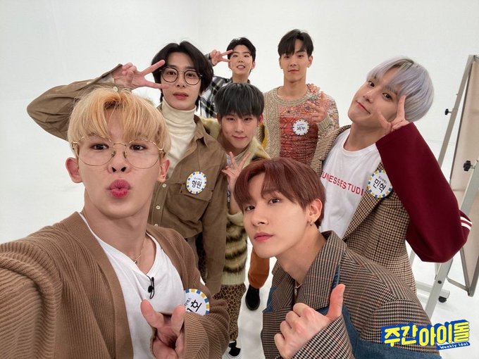 kihyuniwoon's tweet photo. Holito <3 Busco mutuals Monbebe, Wenee y Carat 🌸

Me cambie de cuenta y quiero tener más mutuals para interactuar, ya tengo tiempo en el fandom Monbebe y soy baby Carat <3

¡ fav para ser mutuals, RT para llegar a más personitas por favor ! https://t.co/muUgpyJjSt