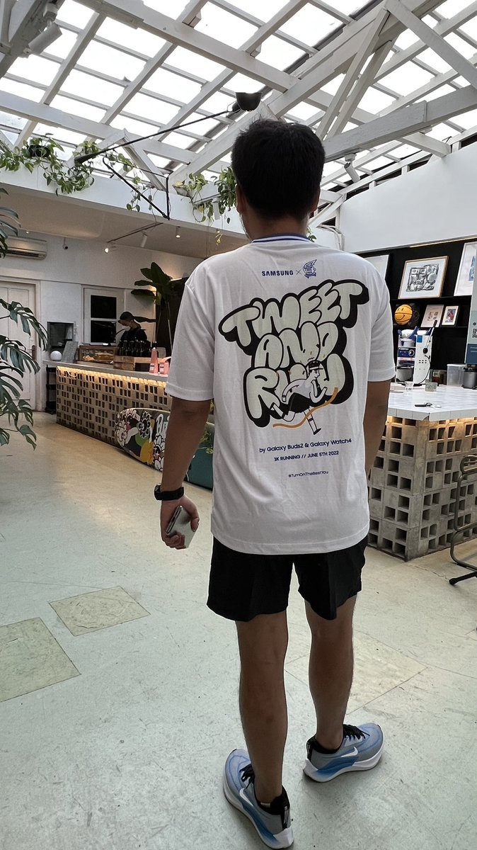 Getting ready for #SamsungX7Speed #TurnOnTheBestYou  🎉 <a href="/samsungID/">Samsung Indonesia</a>