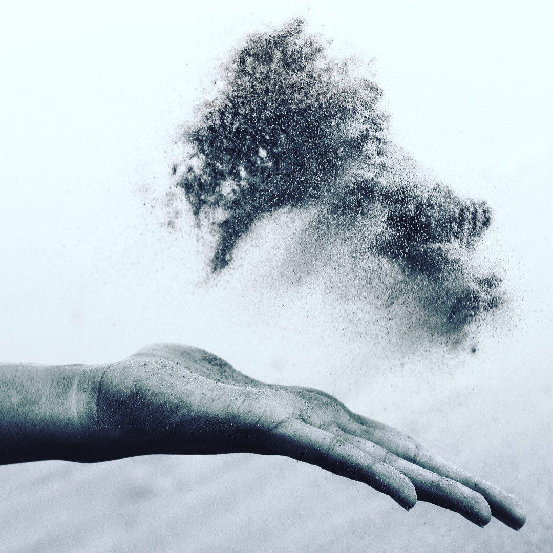 Let go of whatever isn’t working ➡️➡️ explore what feels new 💡💡