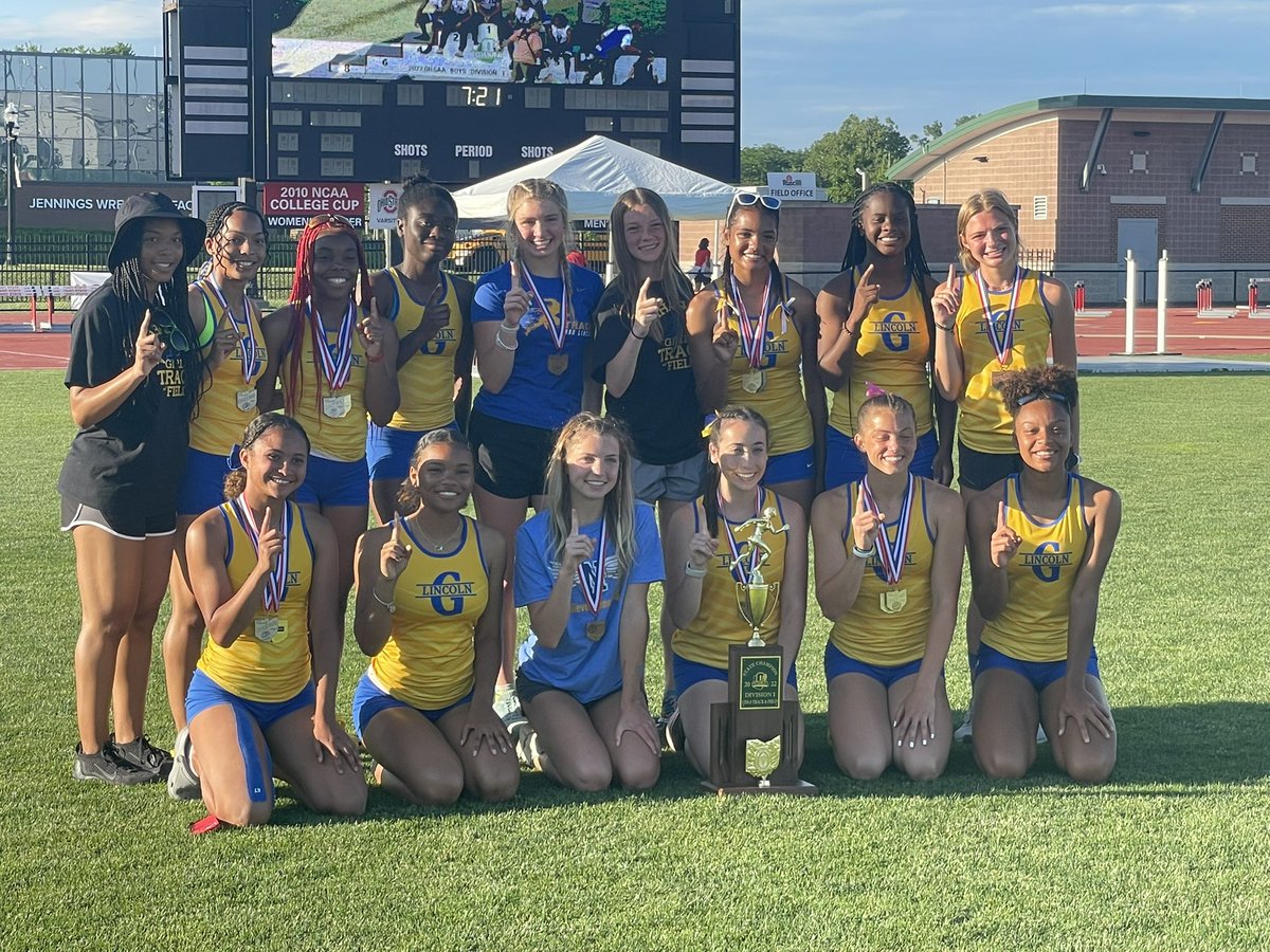SteveBarrett51's tweet photo. Congratulations to the Gahanna Lincoln Girl’s  track team for winning its 3rd State Championship today. This is an incredible achievement for  the the Lady Lions and coach Roger Whittaker  and his coaching staff! It was a really fun me to watch! @GahannaJeffersn @GLHS_Athletics https://t.co/ELOcG7Y4Ri