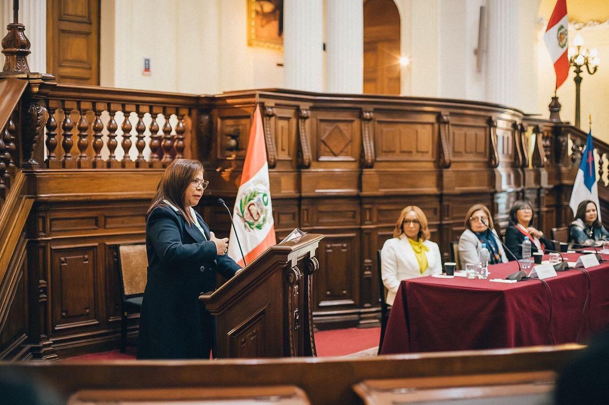 MCILima's tweet photo. El día de ayer, nuestra Pastora Juanita Hoyos participó de la Conferencia "Mujeres Únicas : Historias que inspiran", realizada en el Congreso de la República del Perú. 🇵🇪

La mujer es un ser esencial, primordial y vital para la sociedad actual. https://t.co/9SB6qvUovA