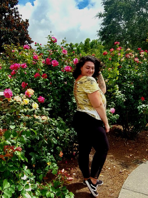 Gardens are my happy place https://t.co/UU60ru3y3n