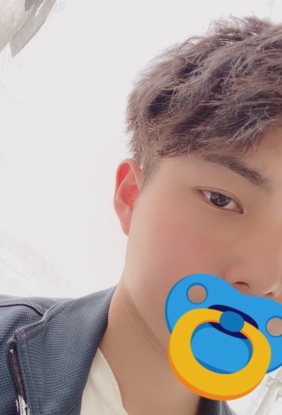 _Raaar_0's tweet image. 片目界隈！！？
仲良しください！
#自撮り界隈さんと繋がりたい
#自撮り界隈の人と繋がりたい 
#自撮り界隈
#雰囲気好きな人と繋がりたい 
#美男美女さんと繋がりたい
#雰囲気嫌いじゃないよって人いいね