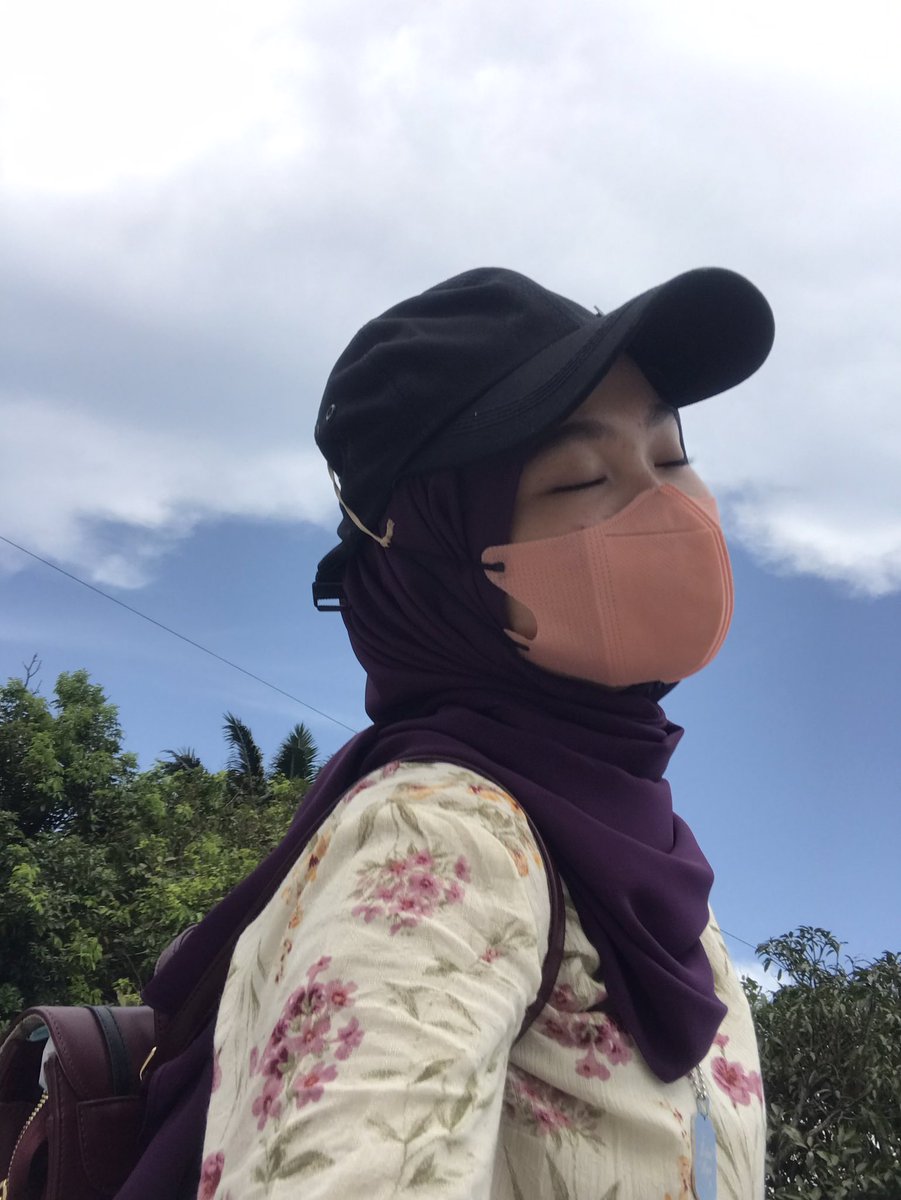 jasniayuni's tweet photo. Assalammualikum and good morning from me🫠 https://t.co/hdaOupF4Ss