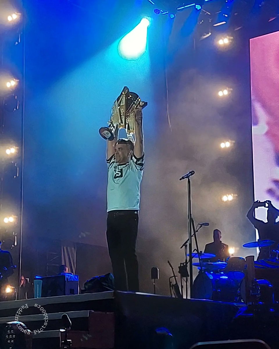 paddingtone tweet media