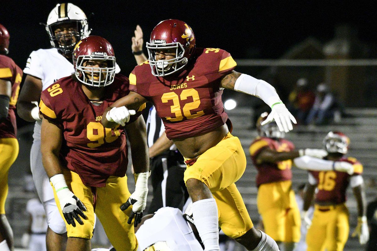 #AGTG After a great conversation with Coach Steve Buckly, I’m Blessed to have received and offer from Jones College 🔴🟡 Go Bobcats!!!! <a href="/JC_BobcatsFB/">Jones College 🏈</a> @coachgtagarner <a href="/david_queck/">David Queck MS,CSCS,RSCC</a> <a href="/coachjdavis_/">Coach Jon Davis, M.A., USAW</a> <a href="/CoachHicks31/">Julian Hicks</a> <a href="/fryer_coach/">Coach Stephon Fryer</a> <a href="/Pedroholiday11/">Pedro Holiday</a>