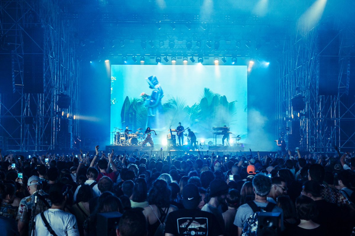 Paris 04/06 🦋🦕💙 Stream Monsters💙💙💙