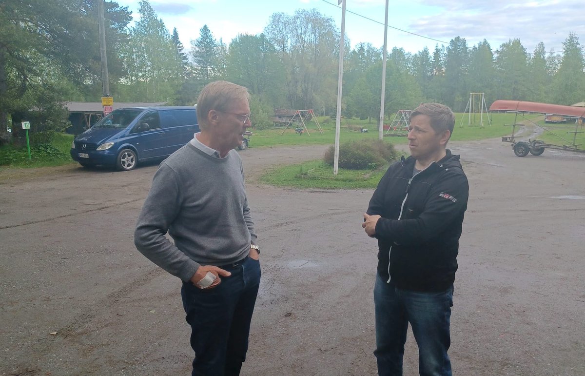 Ouninpohja Rally today!

Ari said “I’m old man, I need to pumppaa a little”

I said NO!

I had good chat with Ari in <a href="/rantapirtti/">Kievari Rantapirtti</a> 
One of those places which rally fans should definitely visit.