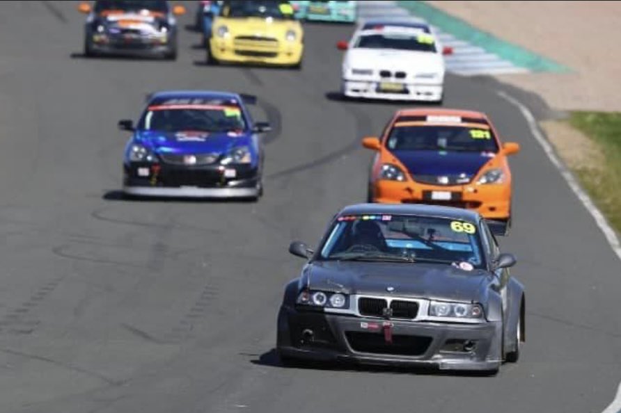 It’s day 2 of what has been a memorable KMSC race weekend and a whole lot more action in store all the way to 5pm, including a sub 46 second lap by Andy Forrest- simply stunning to witness! See you later.