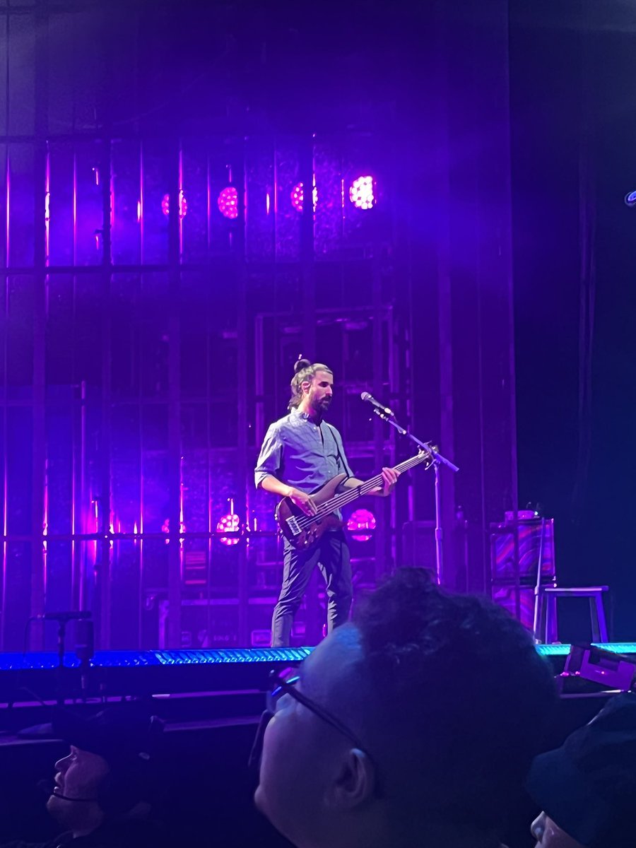 mere_spors31's tweet photo. saw ajr for the third time tonight in milwaukee, they never seem to disappoint @AJRBrothers https://t.co/VxCVGAxKMv