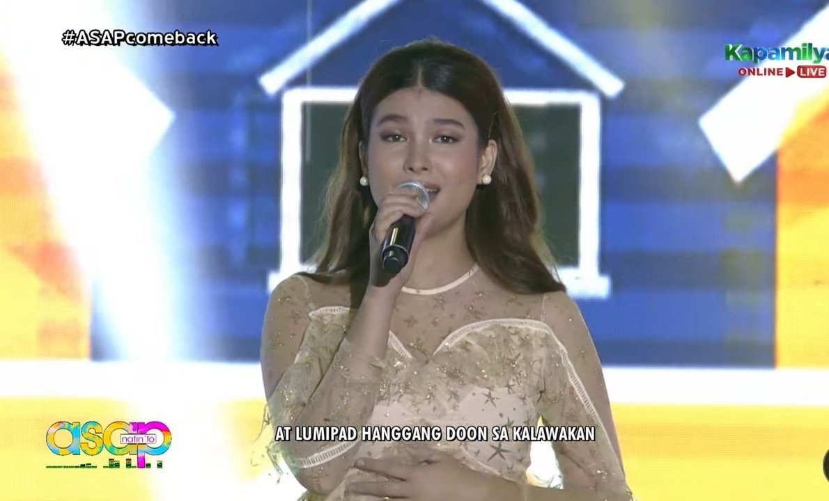 hourlyanji's tweet photo. RT if you love Anji's look today on ASAP *insert heart eyes*

ANJI BIGGEST ASAPCelebration
#iWantASAPwithANJI | @anjisalvacion https://t.co/fD1KlkuNdm