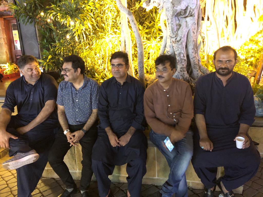 aaftabkhaskheli's tweet photo. On the first Day of #LahootiMelo2022  with @fayaz_naich ,@RiazSangi @HullioSikandar . @LahootiMelo
Thankyou for organizing this festival which provide us opportunity to meet with different well known journalists of #Sindh . 
#CelebratingIndus #GhotkiFestival 
#WorldEnvironmentDay https://t.co/IlDfZr4S22