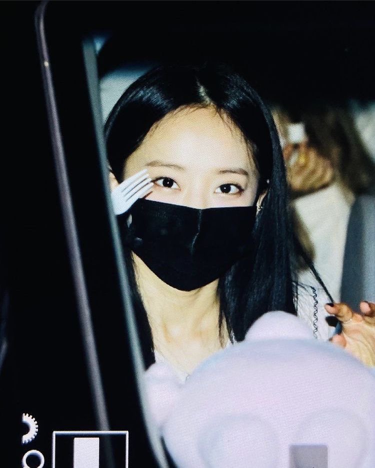 kaheipic's tweet photo. #VIVI #비비 #LOONA #이달의소녀 https://t.co/oEbA5Yyp4k