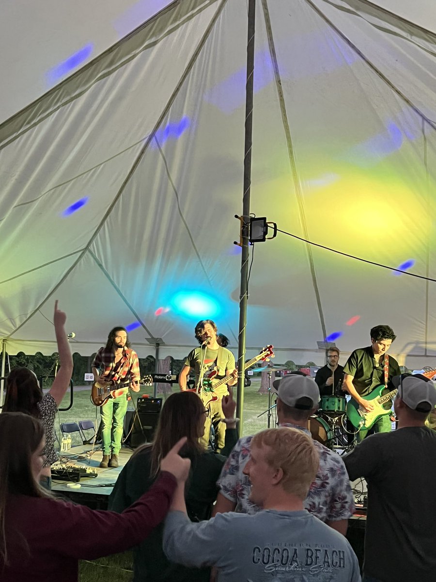 TheOnlyBandMN's tweet photo. Good lil hometown show! Thanks SF! https://t.co/A57ThDNcqy